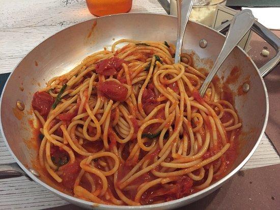 Adesso Pasta Car Ristorante